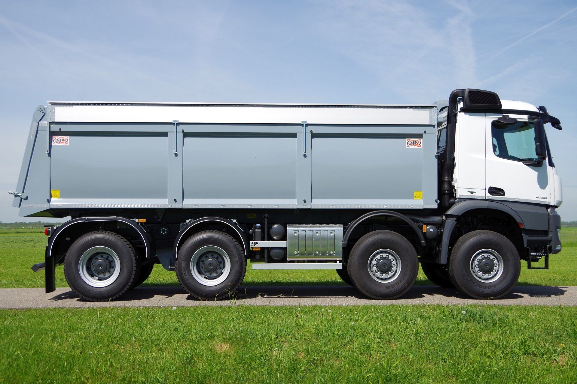 46T demo 8x8 rz