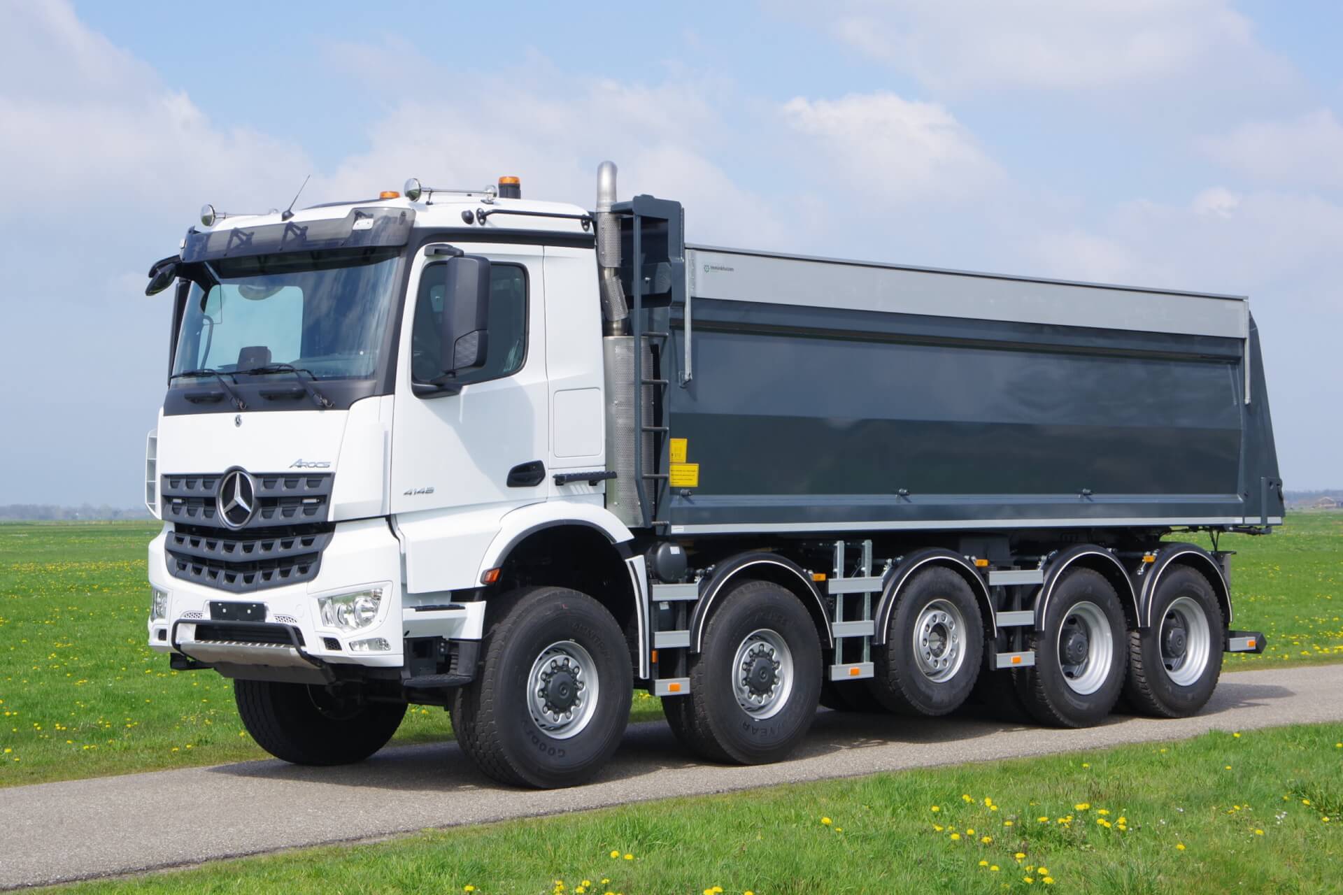 Arocs_10x8_ HYVA_voorraad 2023 lv 1