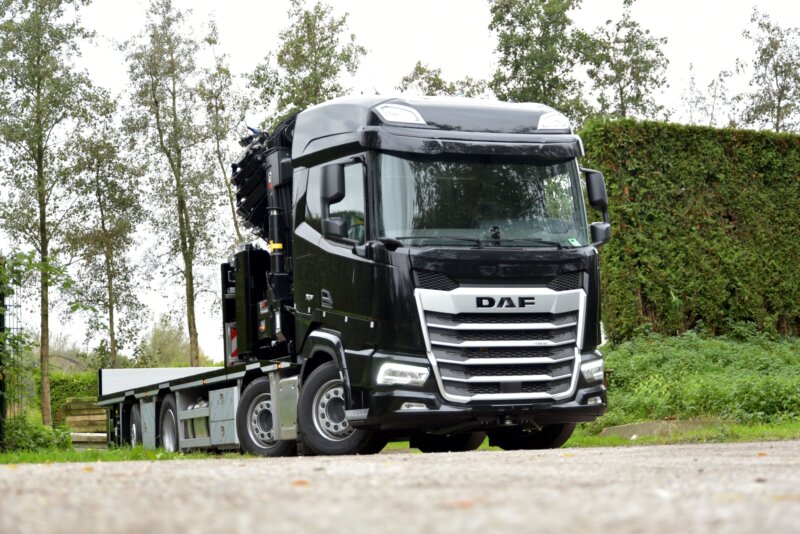.DAF_8x2-Wide-Spread_HIPRO-858_Liftcae rv laag