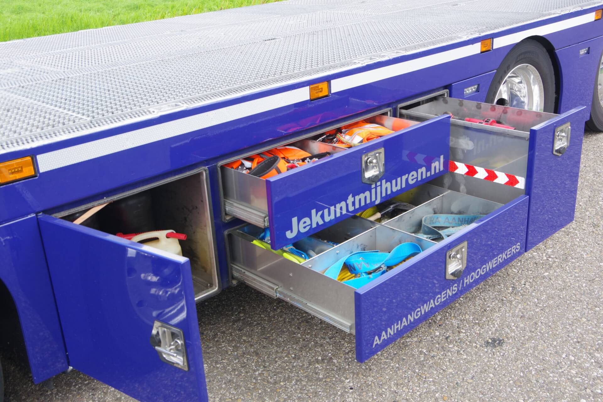 OprijSCANIA 37-85 Cluistra kisten lv