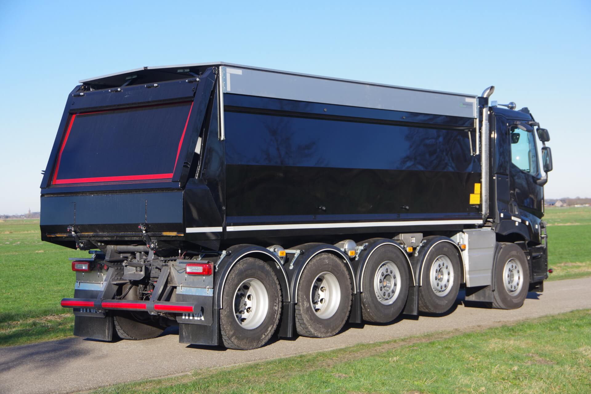 RENAULT_10x4_Quadro v Lankveld ra