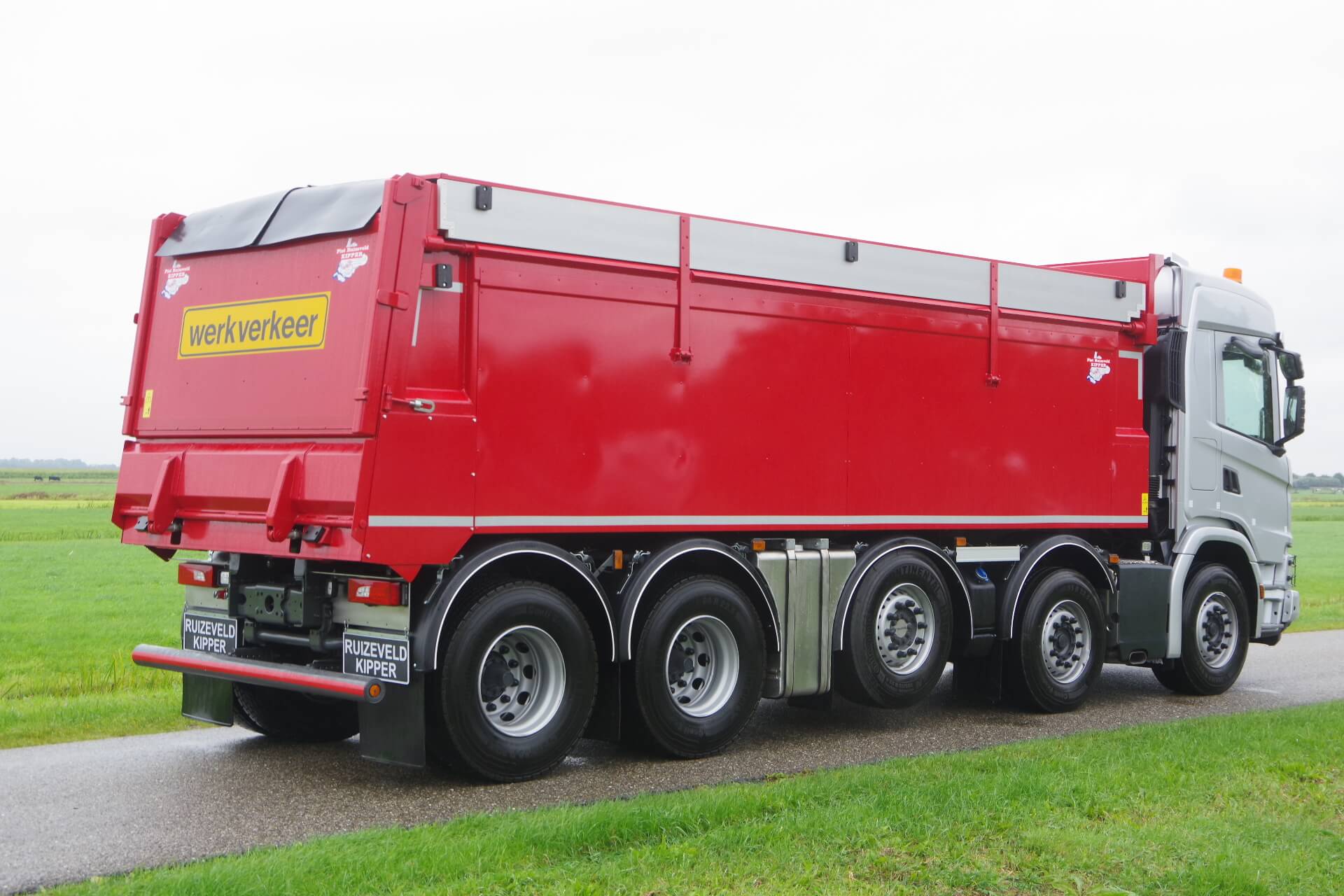 VELDHUIZEN_SCANIA_10x4_Kipper_MUS ra