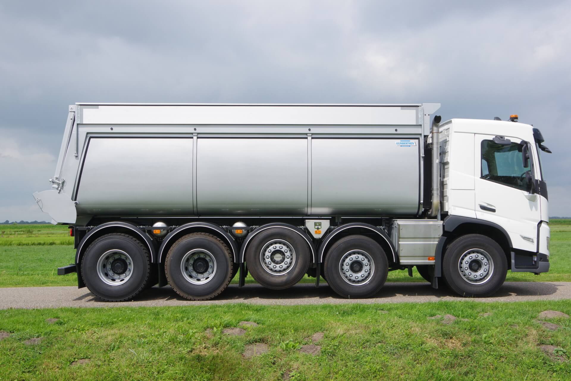 VOLVO 10x4_Quadro_Gijsbertsen rz