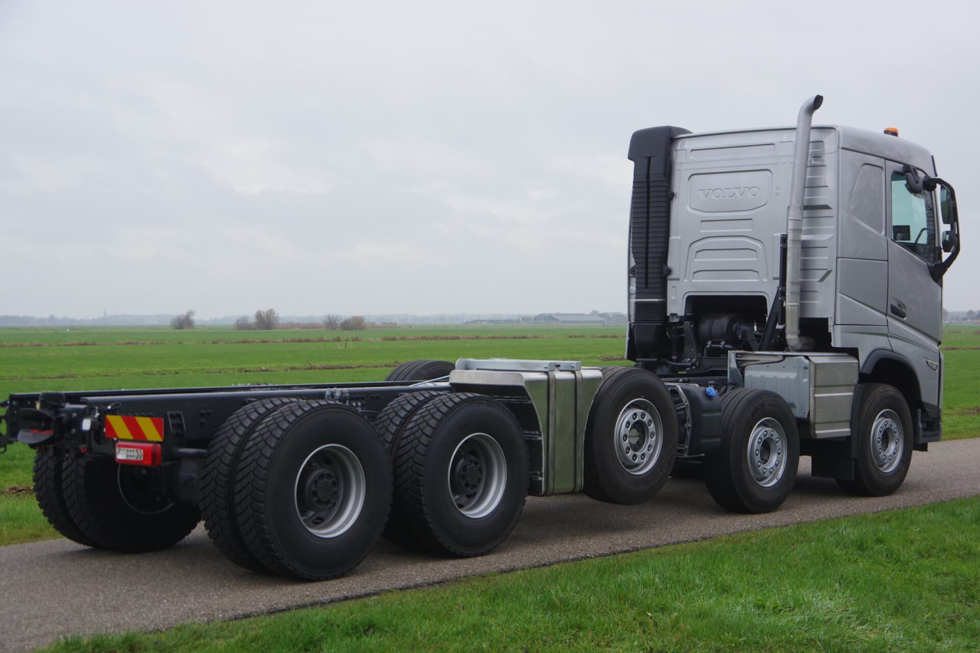 VOLVO FH 10x4 10x4 midlift ra