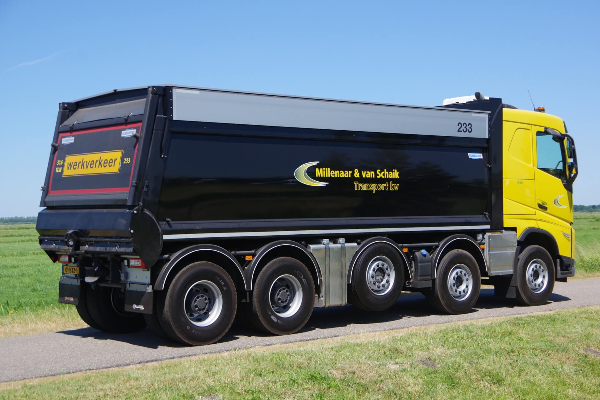 VOLVO_FH_10x4_Millenaar & Van Schaik ra