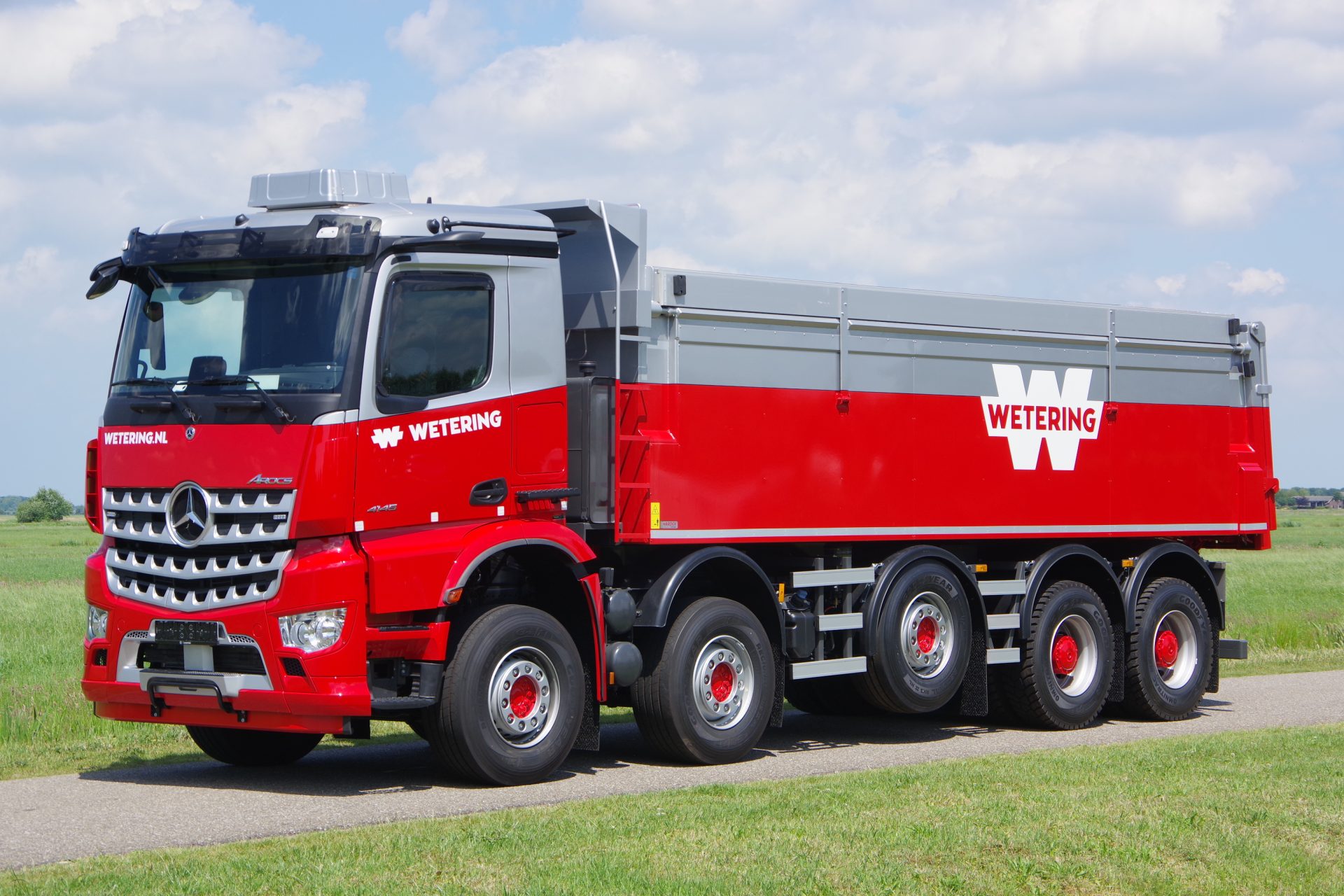 Arocs 4945 Wetering Ruizeveld Kipper lv 3