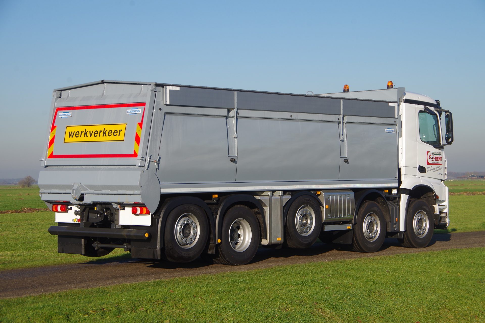 Arocs 4946 met 7,3m Gijsbertsen ra 2