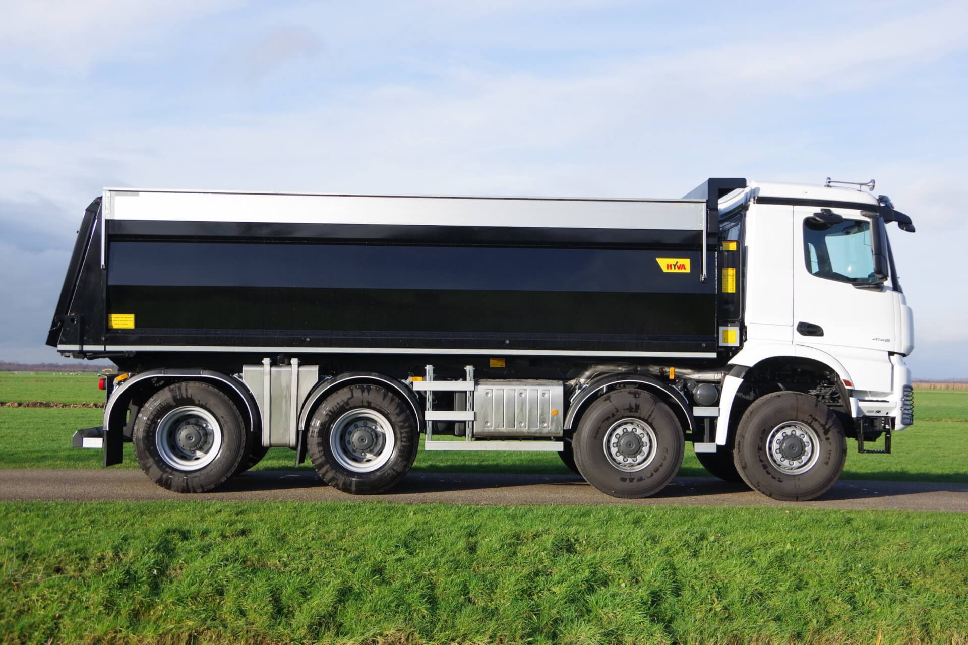 Arocs 8x8 Wide Spread Stern rz 1