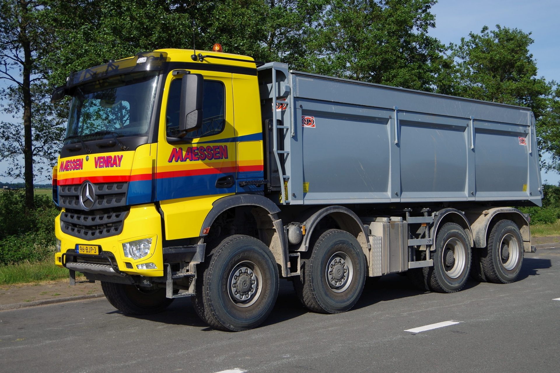 Bij prijslijst MB Arocs 8x8 43 Ton