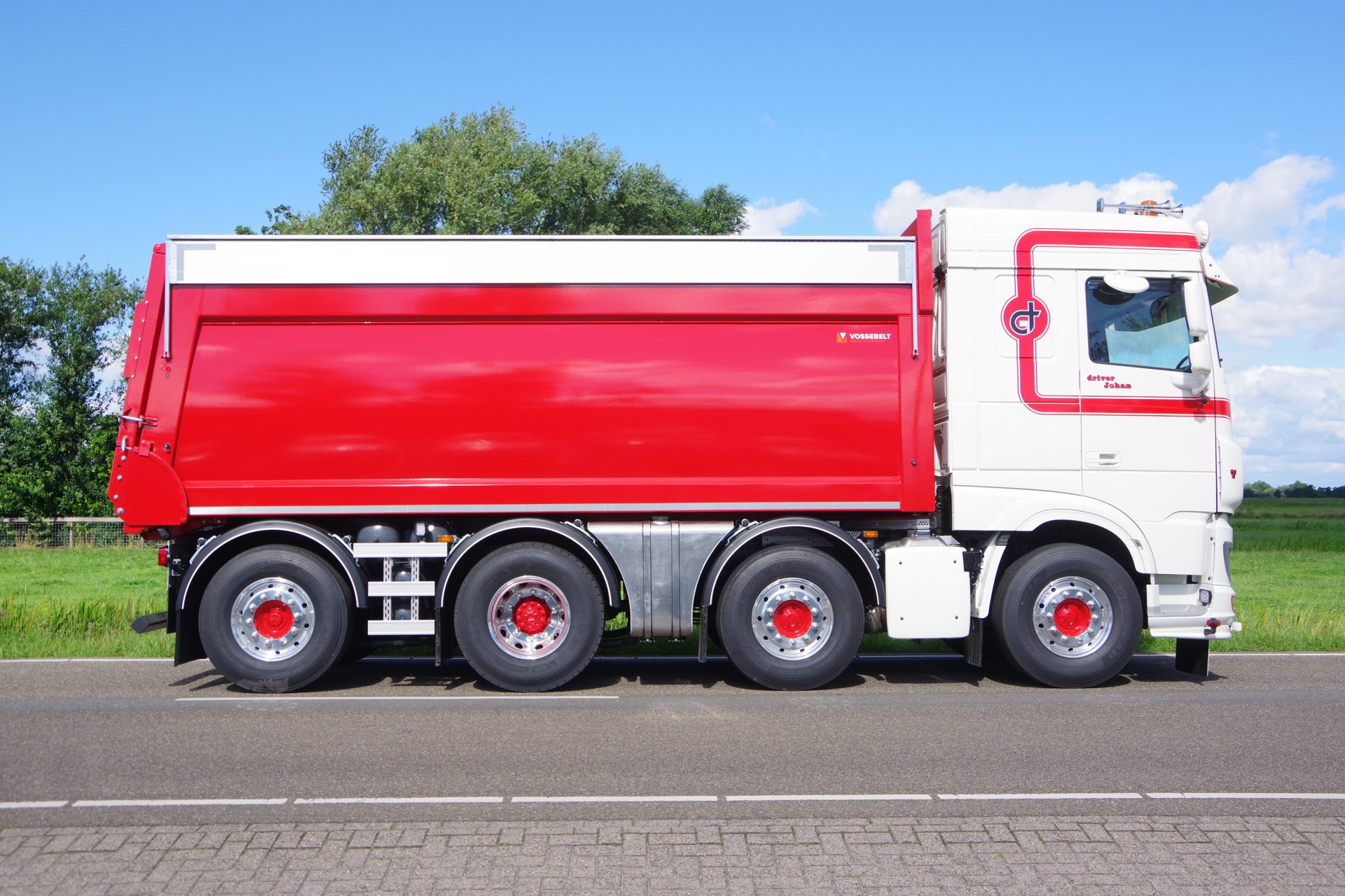 DAF 8x2 Wide Spread de Groot rz 1