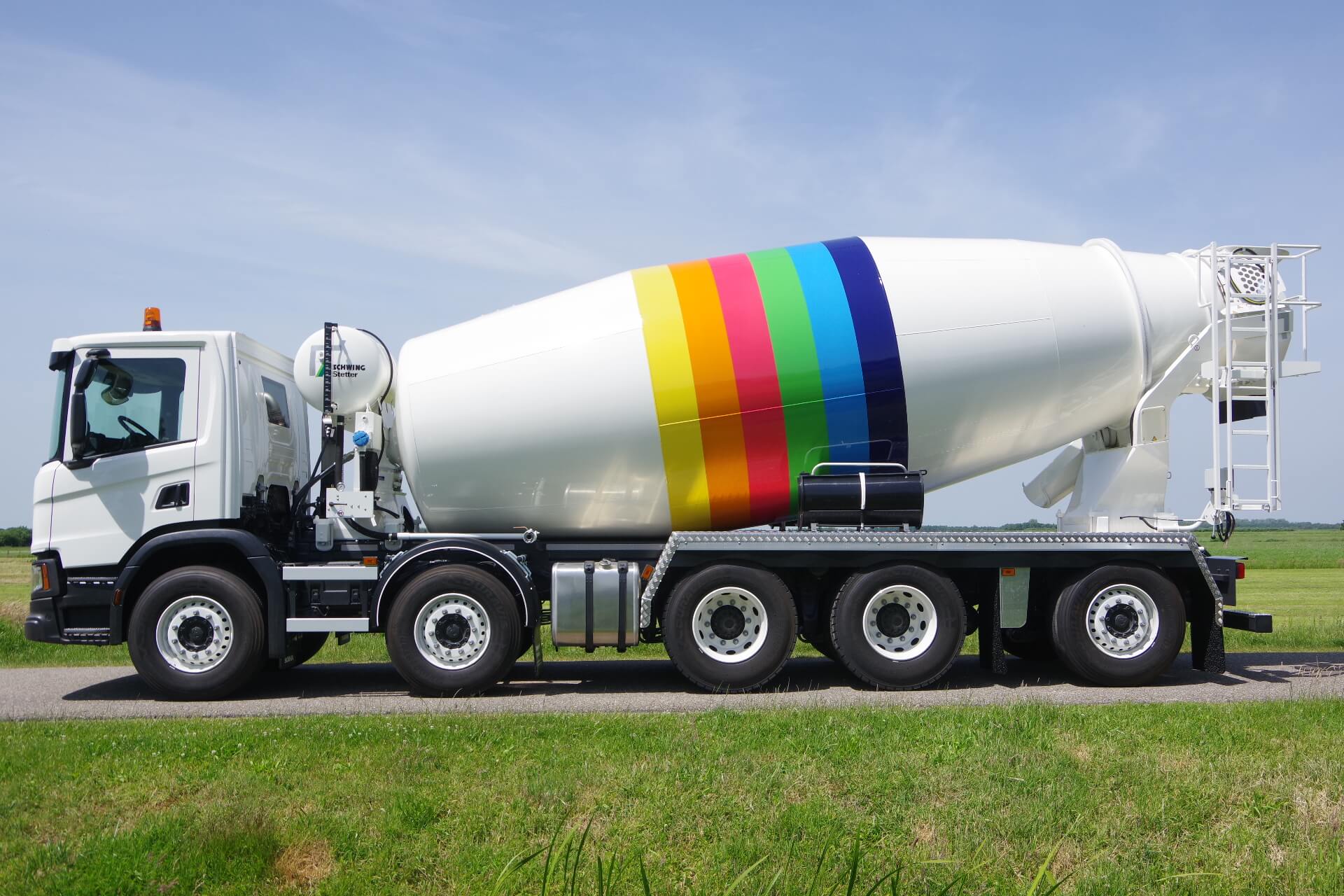 P 450_10x4_Wide_Spread_Stetter_Mixer 49 Ton lz